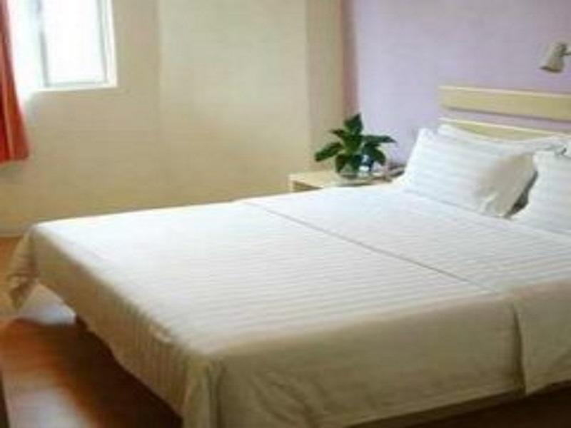 7Days Inn Kunming East Station Juhua Overpass Экстерьер фото